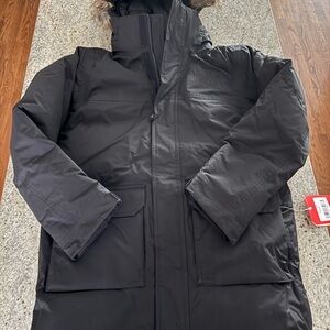 NEW The North Face Boys Down Parka Jacket